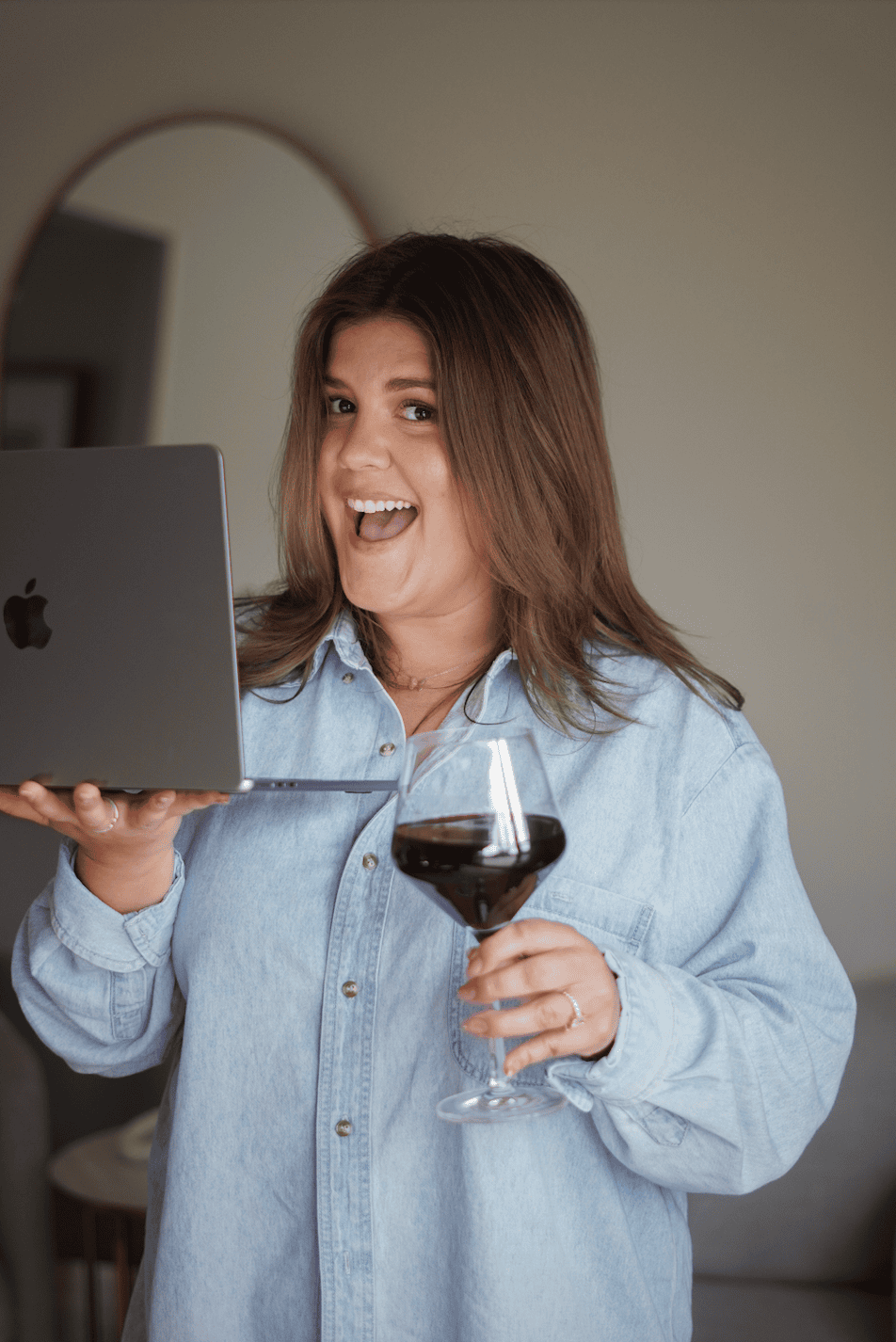 A social media marketing manager in a blog about Instagram post ideas
